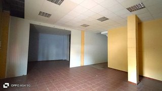 Local comercial en alquiler en Tenderina Alta - Fozaneldi en Oviedo