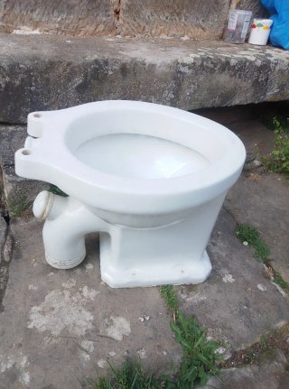 Antiguo váter Roca Porcelana. Inodoro, retrete.