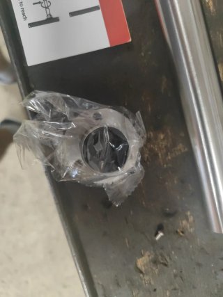 Barrette estensibili per armadi in metallo