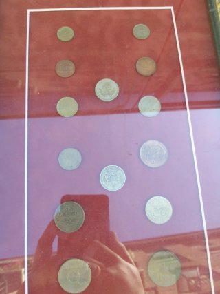 3 Cuadros Decorativos con Monedas Antiguas