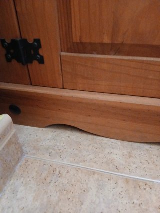 Mesita de noche de madera
