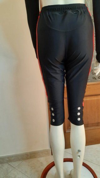 Pantaloni sportivi 3/4 elasticizzati