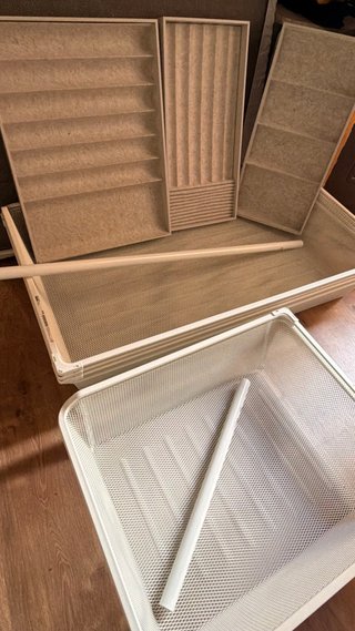 Armario 3 puertas beige/blanco