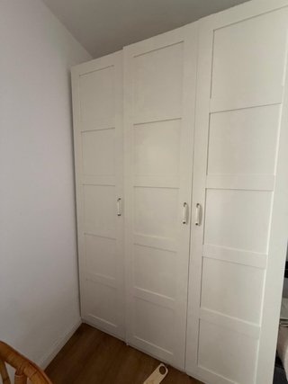 Armario 3 puertas beige/blanco