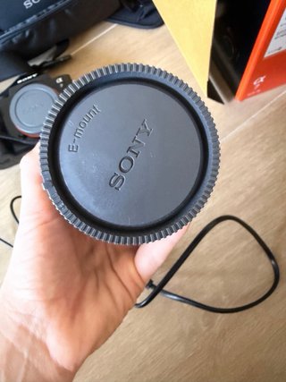 Sony Alpha 7 + objetivo + accesorios