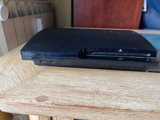 PS3 Slim 320GB + 12 Juegos + 3 Mandos
