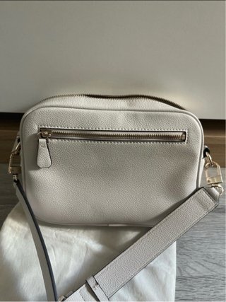 Bolso bandolera Guess beige