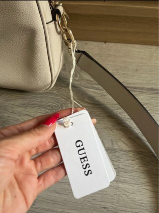 Bolso bandolera Guess beige