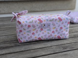 Funda libro acolchada. Neceser box.