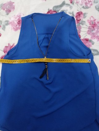 Blusa donna blu con zip.