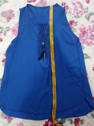 Blusa donna blu con zip.