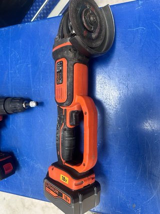 Taladro y radial Black+Decker 18V + 3 baterías