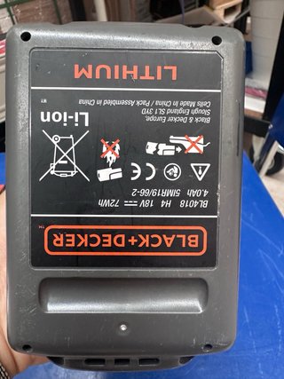 Taladro y radial Black+Decker 18V + 3 baterías