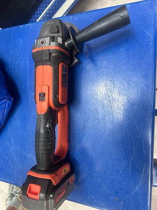 Taladro y radial Black+Decker 18V + 3 baterías