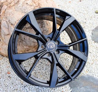 Juego llantas en 18" 18X7.5 5X100 ET 42