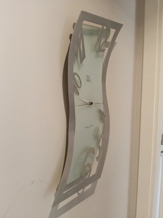 Reloj de diseño moderno