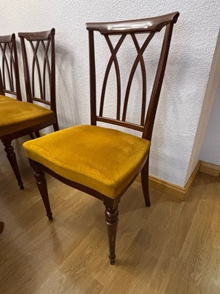 Mesa de comedor y 6 sillas madera