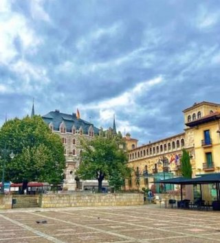 Garaje en alquiler en Centro Ciudad en León