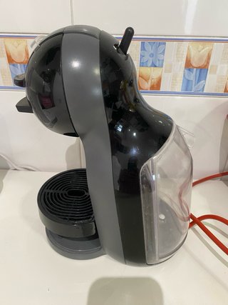 Cafetera Dolce Gusto Automática Negra NO FUNCIONA.
