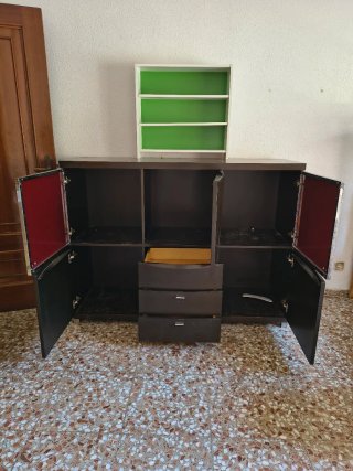 Cómoda y estantería a conjunto (2 muebles)