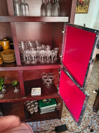 Cómoda y estantería a conjunto (2 muebles)