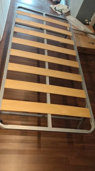 Somier metálico con lamas de madera