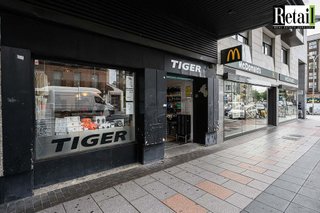 Local comercial en alquiler en Berruguete en Madrid