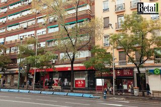 Local comercial en alquiler en Berruguete en Madrid