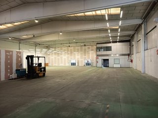 Nave industrial en alquiler en Betoño - Abetxuko en Vitoria-Gasteiz