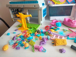 Lote de muñecas y casas Pin y Pon