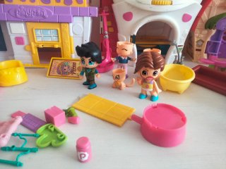 Lote de muñecas y casas Pin y Pon