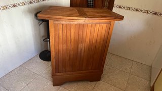 Barra de bar jardín armario (precio no negociable)