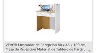 Mostrador blanco y madera sin usar
