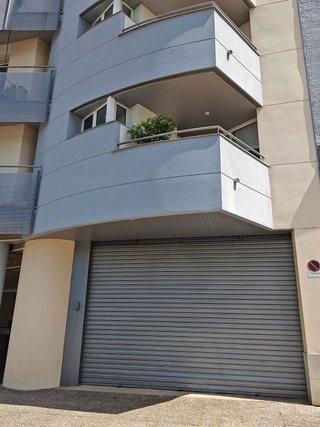 Local comercial en alquiler en Eixample Nord – La Devesa en Girona