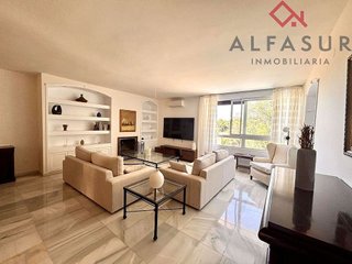 Chalet en alquiler en Cerrado Calderón - El Morlaco en Málaga
