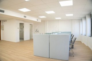 Oficina en alquiler en La Dreta de l'Eixample en Barcelona