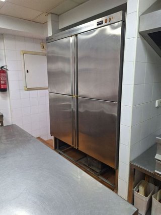 Local comercial en venta en Puerto Marina en Benalmádena