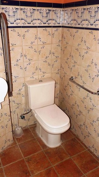 Local comercial en venta en Puerto Marina en Benalmádena