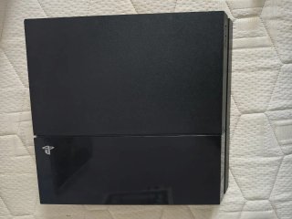 Consola PS4 Negra + 9 Juegos