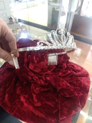 Tiara de fiesta con pedrería