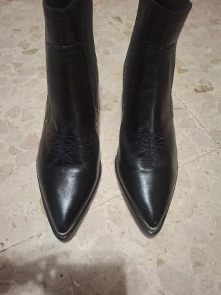 Botines Mango Piel Puntera Metálica
