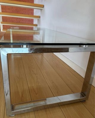 Mesa centro cristal y metal