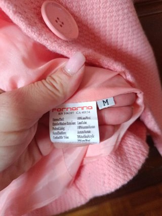 Chaqueta rosa corta