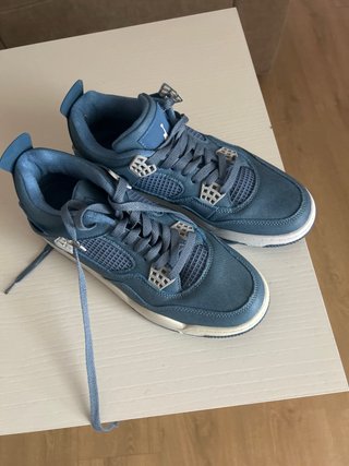 Zapatillas Jordan 4 Azul y Blanco