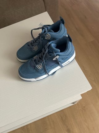 Zapatillas Jordan 4 Azul y Blanco