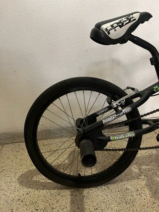 Bici BMX Freestyle Negra