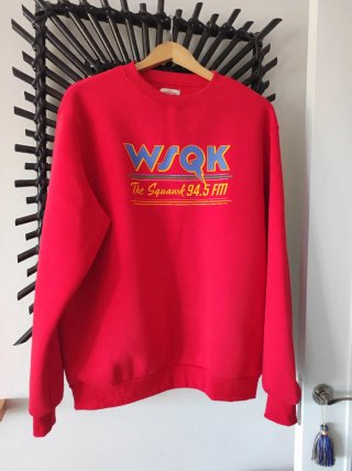 Sudadera WSQK The Squawk 94.5 FM Roja