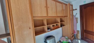 Mueble de madera para habitación