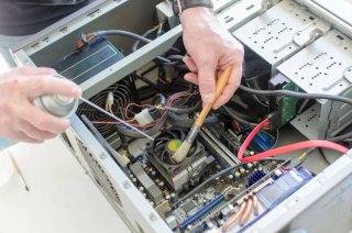 Reparaciones i mantenimiento de pc  o portatiles