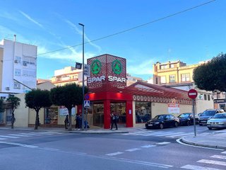 Local comercial en alquiler en Petrer
